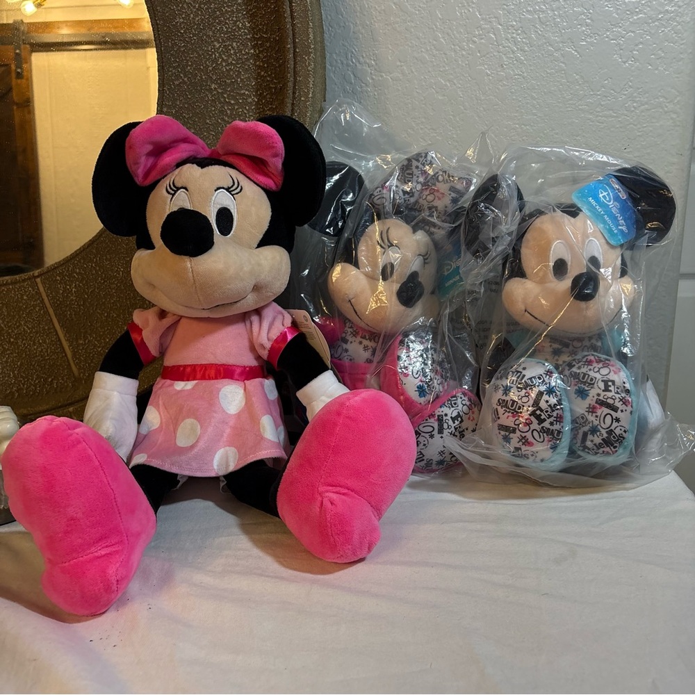 Disney Minnie Mouse & Micky mouse Plush bundle - NWT Pink and Black